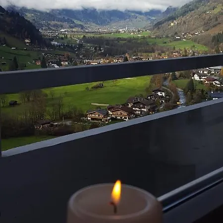 Penthousewohnung Gasteinblick アパート バードガシュタイン